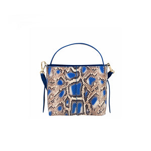 Dakota - малка крос боди чанта - цвят син със змийски принт