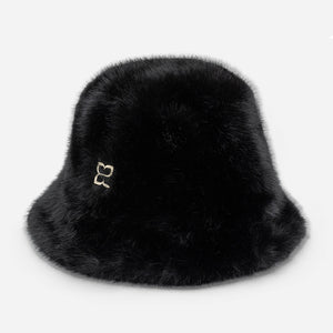 Бъкет шапка от teddy плюш с лого - черна