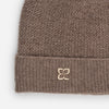 Плетена шапка от кашмир с метално лого - кафява